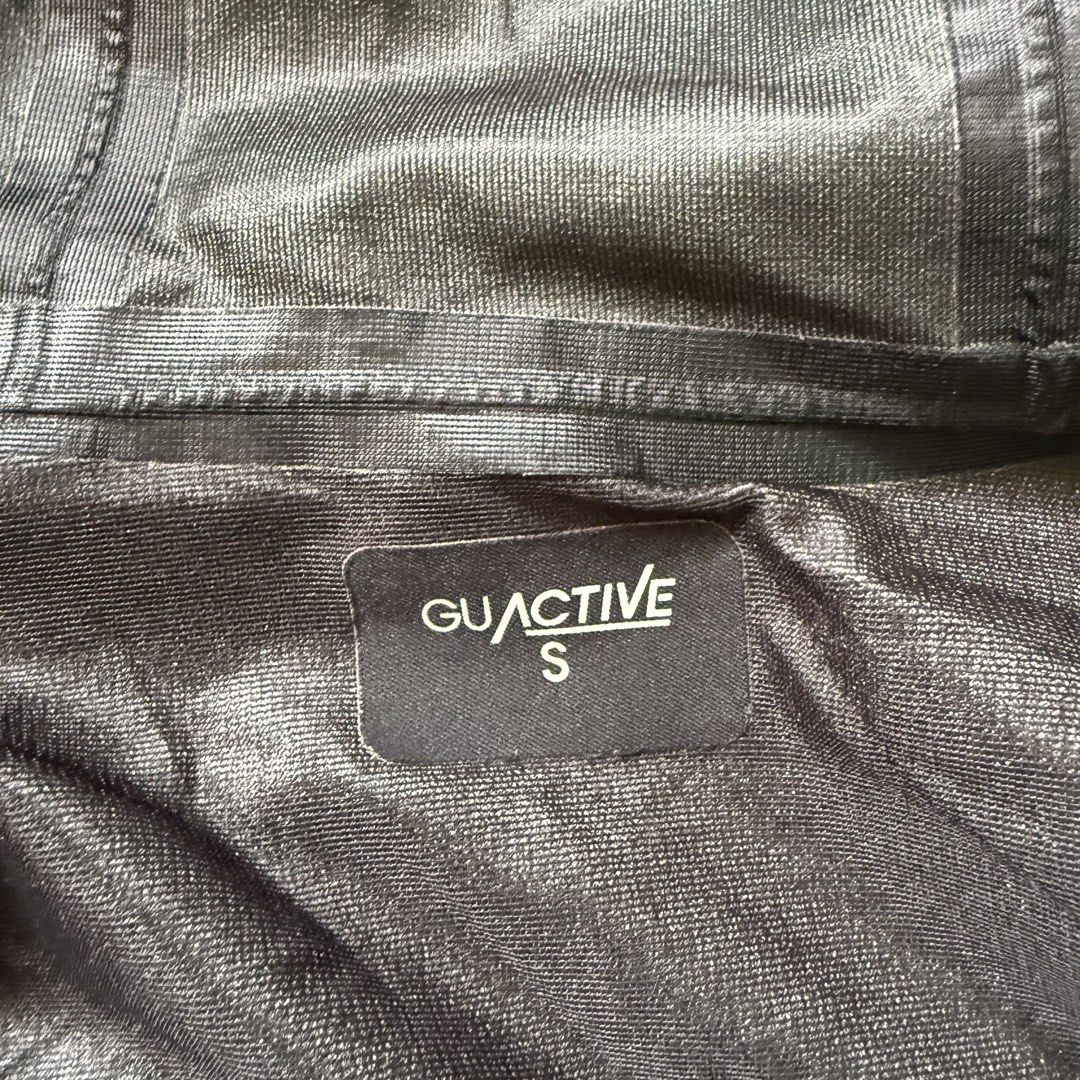 Gu active rain jacket (Category: Coats, Jackets and Outerwear) located in Cavite. Submitted by epiboie (Listing ID 1456444465, Image 2). Description: GU ACTIVE RAIN JACKET small on tag 21x26 Color rate: 9.5/10 excellent condition No issue.