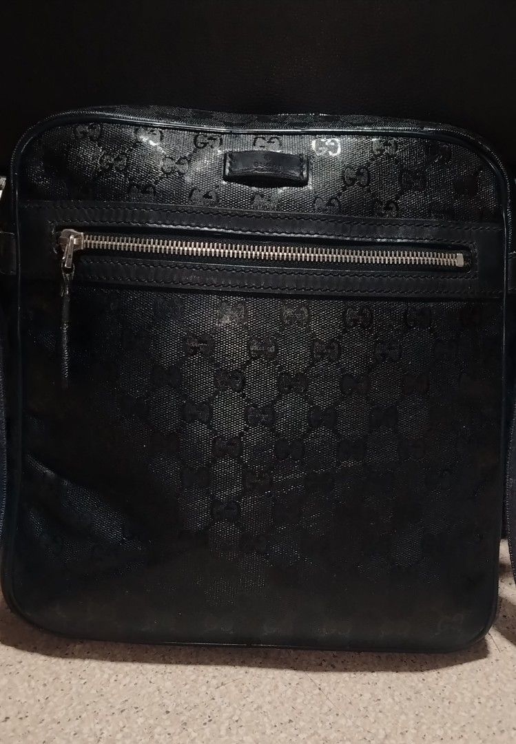 Gucci patent (Category: Luxury Bags & Wallets) located in Manila. Submitted by li_aaan (Listing ID 1456595165, Image 2). Description: Items are in excellent used condition.