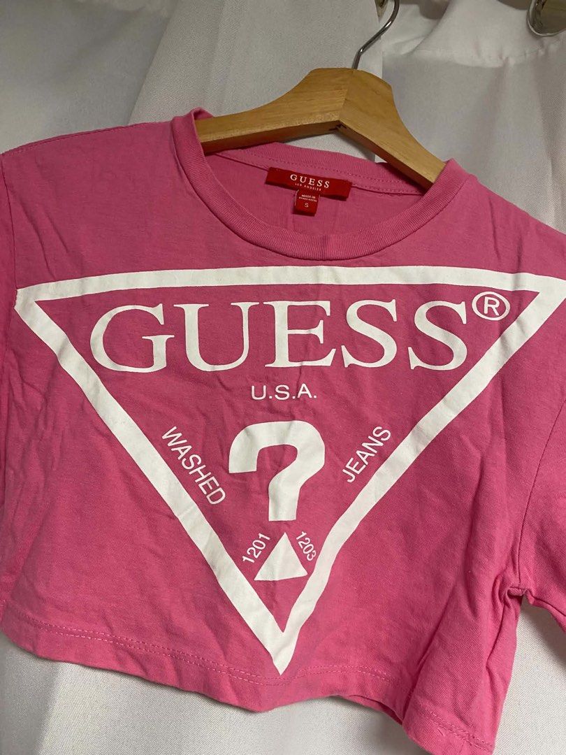 GUESS CROP TOP SHIRT (Category: Shirts) located in Manila. Submitted by haimedeclur (Listing ID 1456558016, Image 2). Description: GUESS CROP TOP SHIRT GOOD AS NEW SMALL DIMES 16-13 COLOR RATE 9.5/10 NO ISSUE - 350.