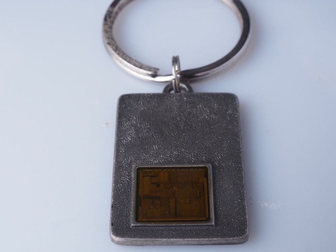 Intel Inside Pentium Processor Key Chain (Category: Computer Parts) located in Kepala Batas. Submitted by johnthamlc (Listing ID 1456433017, Image 3). Description: Intel Inside Pentium Processor Key Chain Actual Intel Pentium Processor Die Cover Removed, Seal it in a Steel Keychain The Processor is being coated with a layer of resin Conditions: Used The Key Ring Metal Part Rusting Scratch Packages: Intel Inside Pentium Processor Key Chain RM100 P
