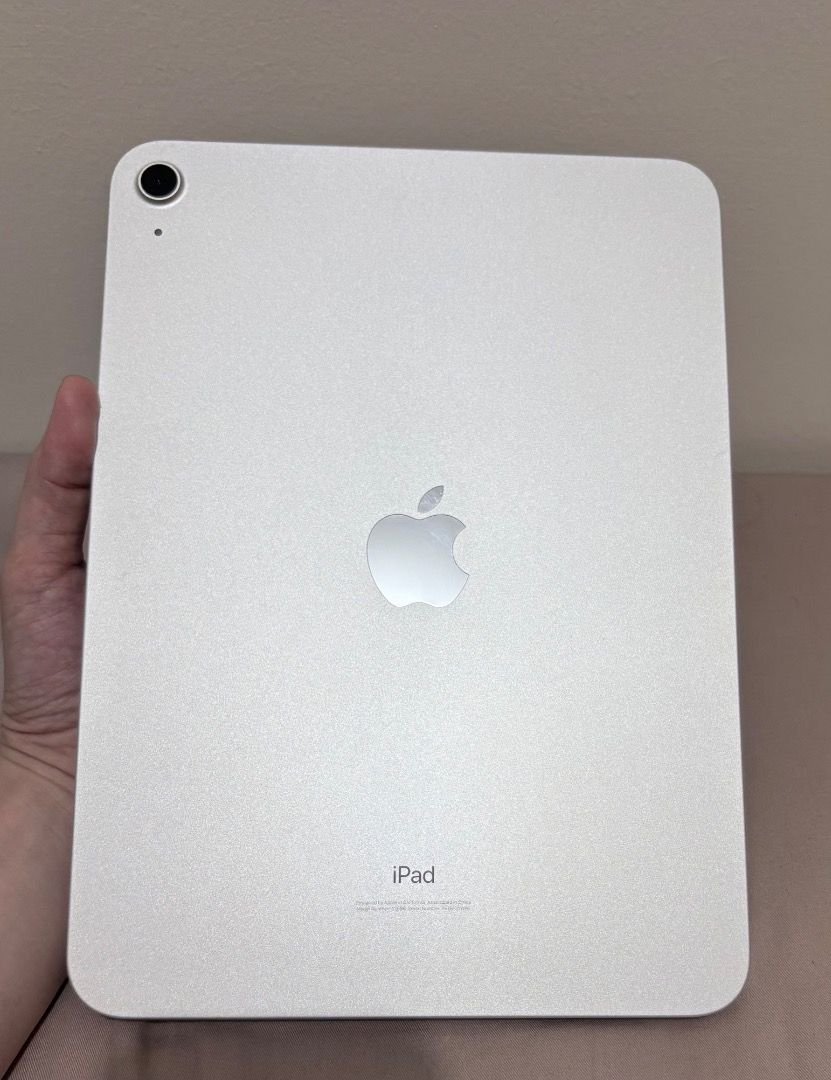 Ipad 10th generation 256GB (Category: iPad) located in Pasig City. Submitted by swiftfox_omgeee (Listing ID 1456563070, Image 1). Description: Barely used Ipad since I’m busy with work..
