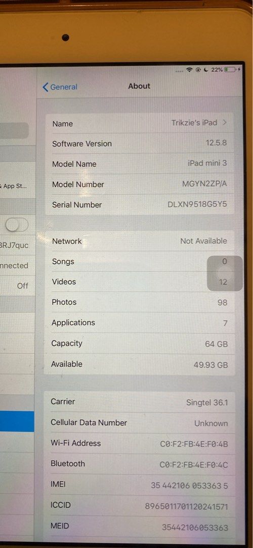 Ipad Mini 3 (Category: iPad) located in Batangas. Submitted by trikzieym (Listing ID 1456568032, Image 3). Description: - no issue, good condition - makinis pa, matagal malowbat - WiFi + Cellular - 64GB - may basag lang sa tempered glass pero hindi sa mismong item - goods pang kiddos .