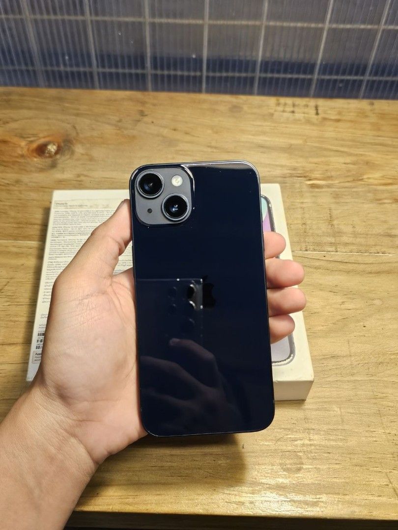 IPHONE 14 128 GB Underwarranty (Category: iPhone 14 Series) located in Manila. Submitted by jeff7times13783 (Listing ID 1456546886, Image 3). Description: FOR SALE OR SWAP ‼️‼️‼️ IPHONE 14 128 GB MIDNIGHT UNDERWARRANTY UNTIL 12/06/26 ₱21,300 ONLY ✨️ ✅ Factory Unlocked ✅ Zpa ✅ NTC Approved ✅96% Battery Health (Original) if proven fake, money back guarentee 💯 ✅ All working ✅ No history of repair or replacement INCLUSIONS: UNIT CASE ORIGINAL BOX SA