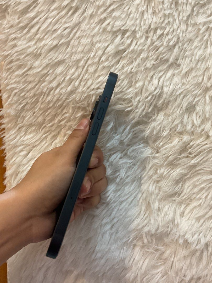 Iphone 14 plus midnight (Category: iPhone 14 Series) located in Bayombong. Submitted by daphnejanelle (Listing ID 1456569730, Image 3). Description: -ZP/A variant NTC ito palang goods na -no history of repair orig all parts/no issues just small paint chips gawa ng phone case huhu pero no dents po swear -personal phone -makunat pa to chat nalang po kayo for about phone detailss -free cases and may tempered glass installed na din -Can negotiate if 