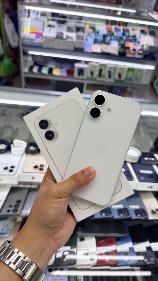 iPhone 16 128gb FU 100% BH with box NTC (Category: iPhone 16 Series) located in Manila. Submitted by carimgadgets (Listing ID 1456457930, Image 1). Description: .
