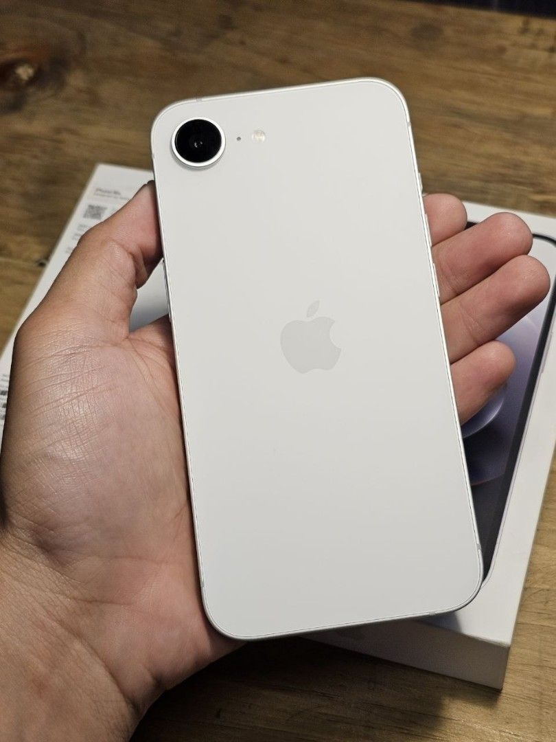 IPHONE 16e 128 GB Underwarranty (Category: iPhone 16 Series) located in Manila. Submitted by jeff7times13783 (Listing ID 1456546408, Image 2). Description: FOR SALE OR SWAP ‼️‼️‼️ IPHONE 16e 128 GB WHITE UNDERWARRANTY UNTIL 08/15/27 ₱24,300 ONLY ✨️ ✅ Factory Unlocked ✅ Zpa ✅2 Cycle Count and counting ✅ NTC Approved ✅100% Battery Health (Original) if proven fake, money back guarentee 💯 ✅ All working ✅ No history of repair or replacement INCLUSION