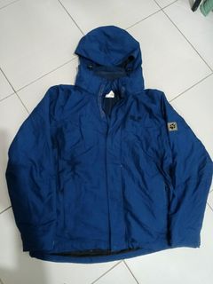 (Category: ) located in . Submitted by annenicathriftthriftlang (Listing ID 1456549756, Image 1). Description: .