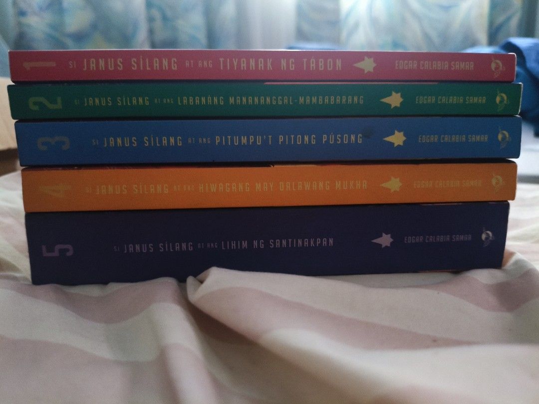 Janus Silang Complete Books (Category: Storybooks) located in Valenzuela. Submitted by dattebayoshop (Listing ID 1456485989, Image 3). Description: Complete books from Book 1 to 5 wag asahang bago, may mga stains lang sa inyo po ang shipping.