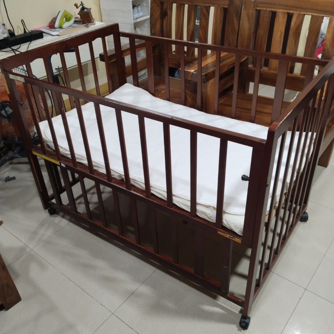 Japan crib @3200 (Category: Cots & Cribs) located in Cavite. Submitted by dimple082 (Listing ID 1456489083, Image 3). Description: .