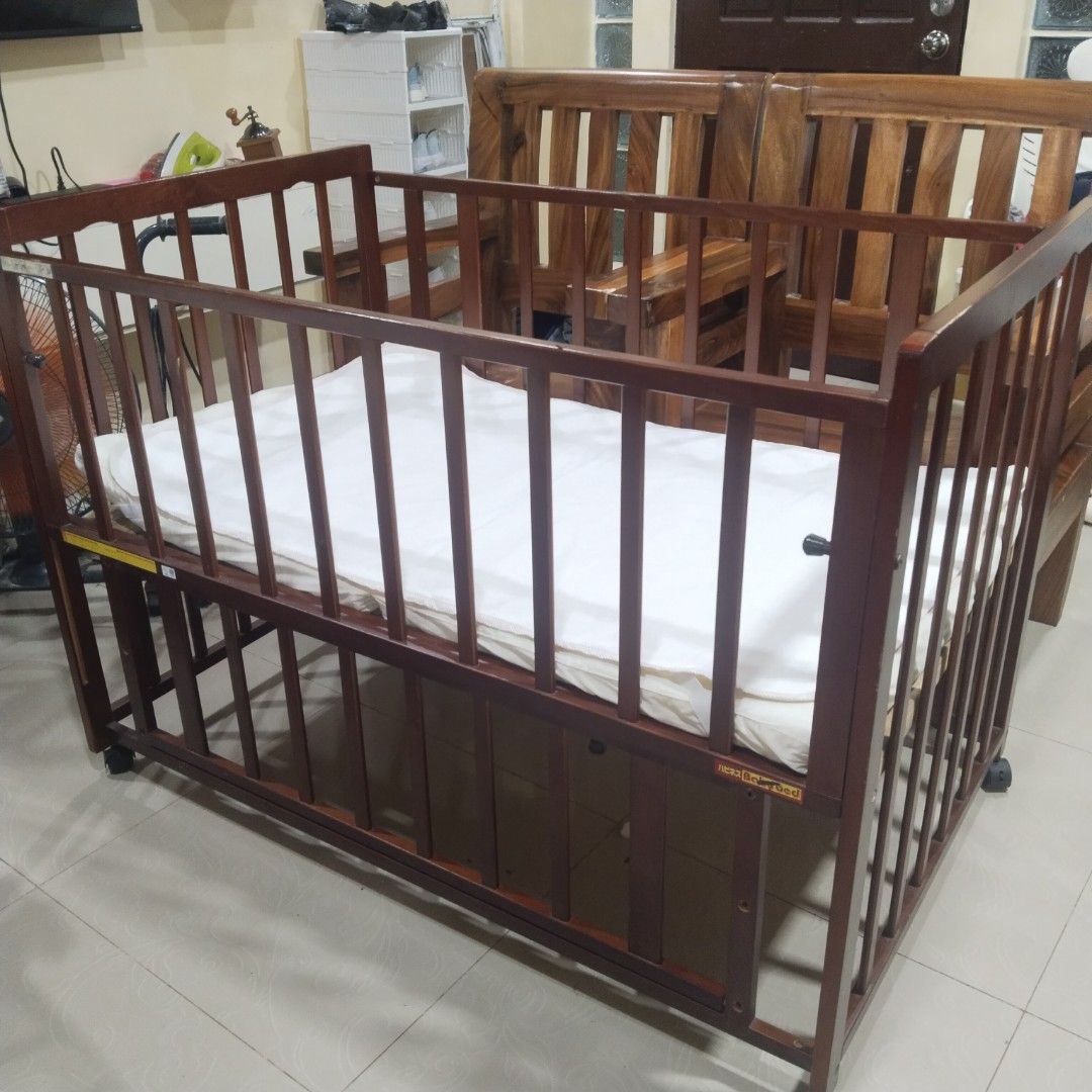 Japan crib @3200 (Category: Cots & Cribs) located in Cavite. Submitted by dimple082 (Listing ID 1456489083, Image 2). Description: .