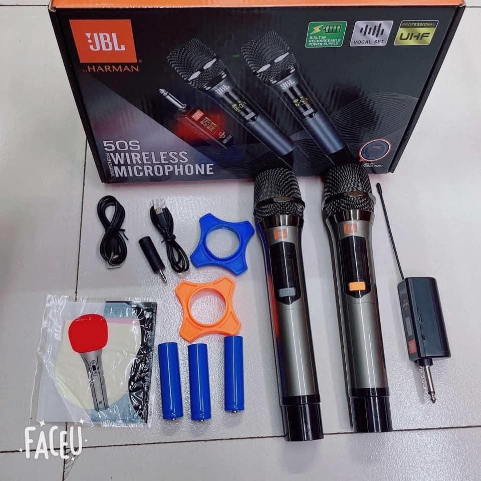 JBL 50S Professional UHF Wireless Microphone Set (Category: Microphones) located in Manila. Submitted by chaionlineshop (Listing ID 1456502530, Image 2). Description: - Set of 2 JBL 50S wireless microphones - Professional UHF vocal set - Built-in rechargeable power supply - Includes receiver, charging cables, and batteries - Comes with microphone covers and holders - Ideal for karaoke and performances.