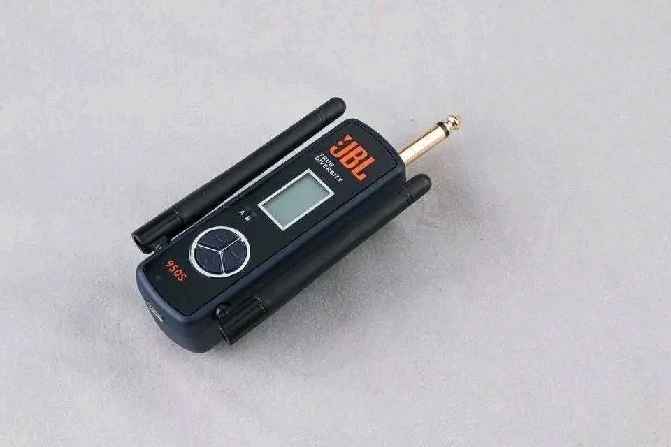 JBL 950S True Diversity Wireless Microphone System (Category: Microphones) located in Manila. Submitted by marvieobordo (Listing ID 1456490305, Image 3). Description: - JBL 950S Wireless Microphone System - Includes: 2 Microphones, 1 Receiver - Accessories: Batteries, Charging Cables, Microphone Covers, User Manual - Ideal for: Live Performances, Presentations, Events - All-in-one package, ready to go!.