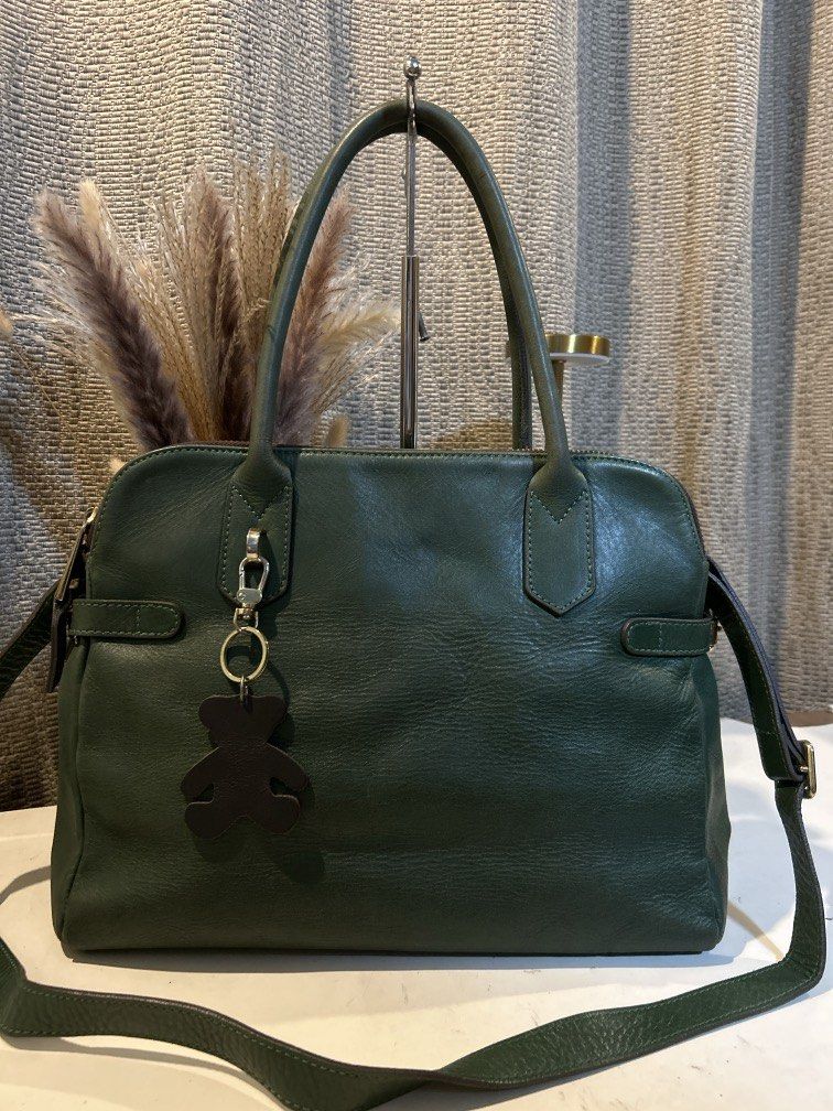 Jerise…Pine Green All Leather 2 way (Category: Shoulder Bags) located in Quezon City. Submitted by collsan (Listing ID 1456535814, Image 1). Description: .