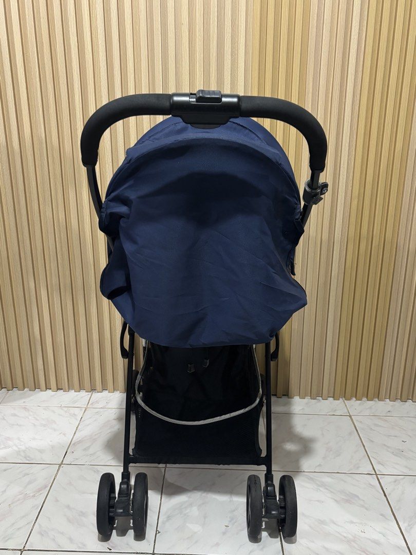 JOIE 🔵 (Category: Strollers) located in Valenzuela. Submitted by jen_prelovedcorner.2 (Listing ID 1456456110, Image 3). Description: JOIE 🔵 BABY STROLLER ✔️Lightweight ✔️Good for newborn to toddler ✔️Reclinable seat ✔️5 point harness ✔️Easy to open and fold ✔️Full cover canopy with window ✔️High seat keeps your baby away from dust and ground heat ✔️Used, please expect signs of usage 2,800 only Location Valenzuela City.