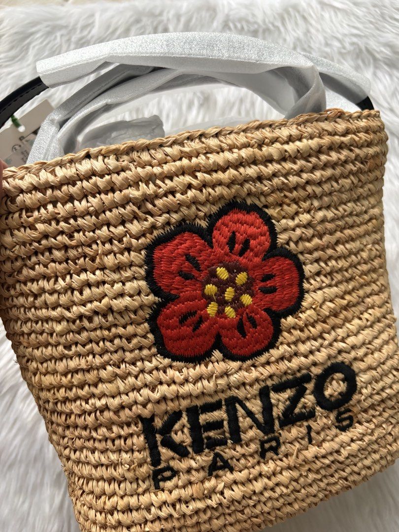 Kenzo Raffia Bag (Category: Luxury Bags & Wallets) located in Quezon City. Submitted by kaaat15 (Listing ID 1456560303, Image 2). Description: With dust bag.