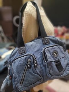 (Category: ) located in . Submitted by thriftntote (Listing ID 1456511046, Image 1). Description: .