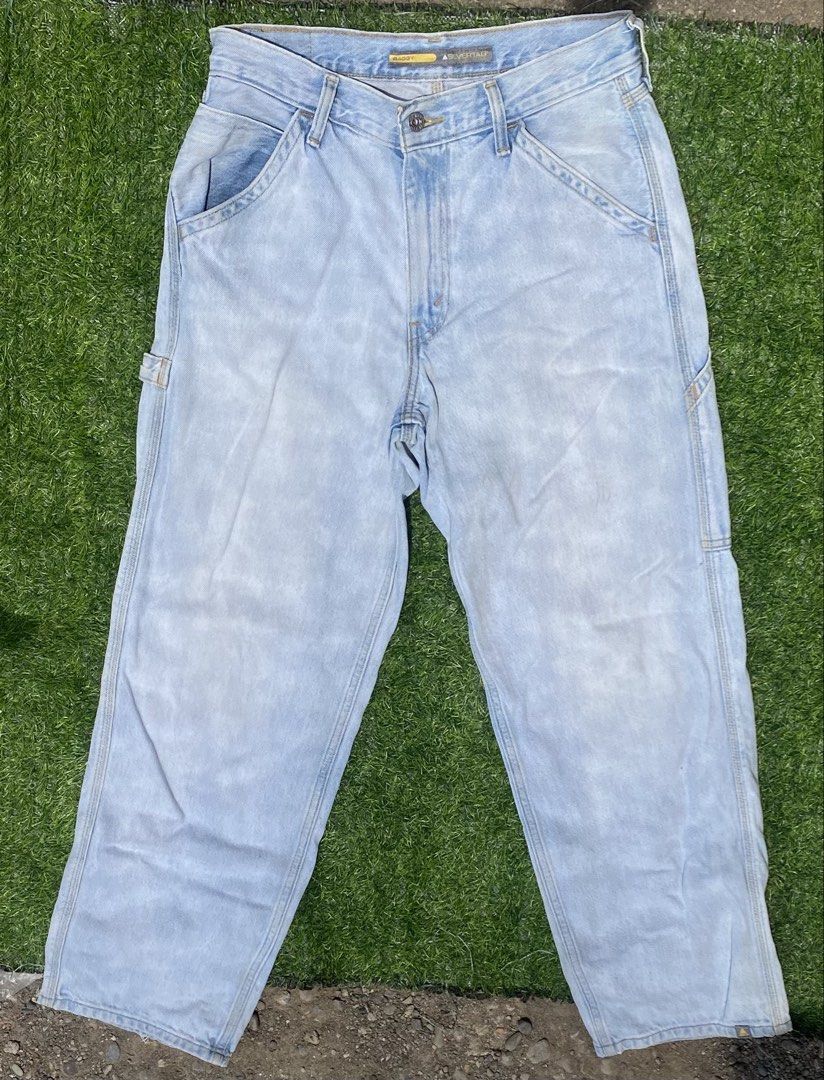 Levis Silver Tab Carpenter Pants (Category: Jeans) located in Davao. Submitted by acilmo (Listing ID 1456474926, Image 3). Description: 30x32.