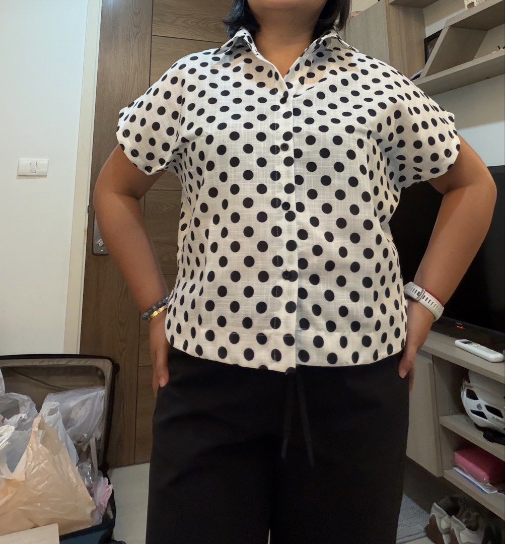 Linen bangkok (Category: Blouses) located in Dasmarinas. Submitted by preloved_brandedbackup (Listing ID 1456529246, Image 1). Description: Eta 9/1 Small to xl Up to 46 bust.
