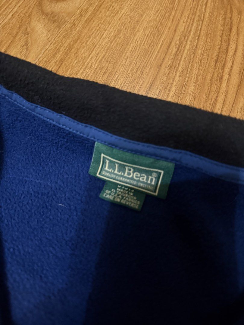LL Bean blue fleece jacket large (Category: Coats, Jackets and Outerwear) located in Cavite. Submitted by _solidolo (Listing ID 1456518843, Image 2). Description: 26 x 23.