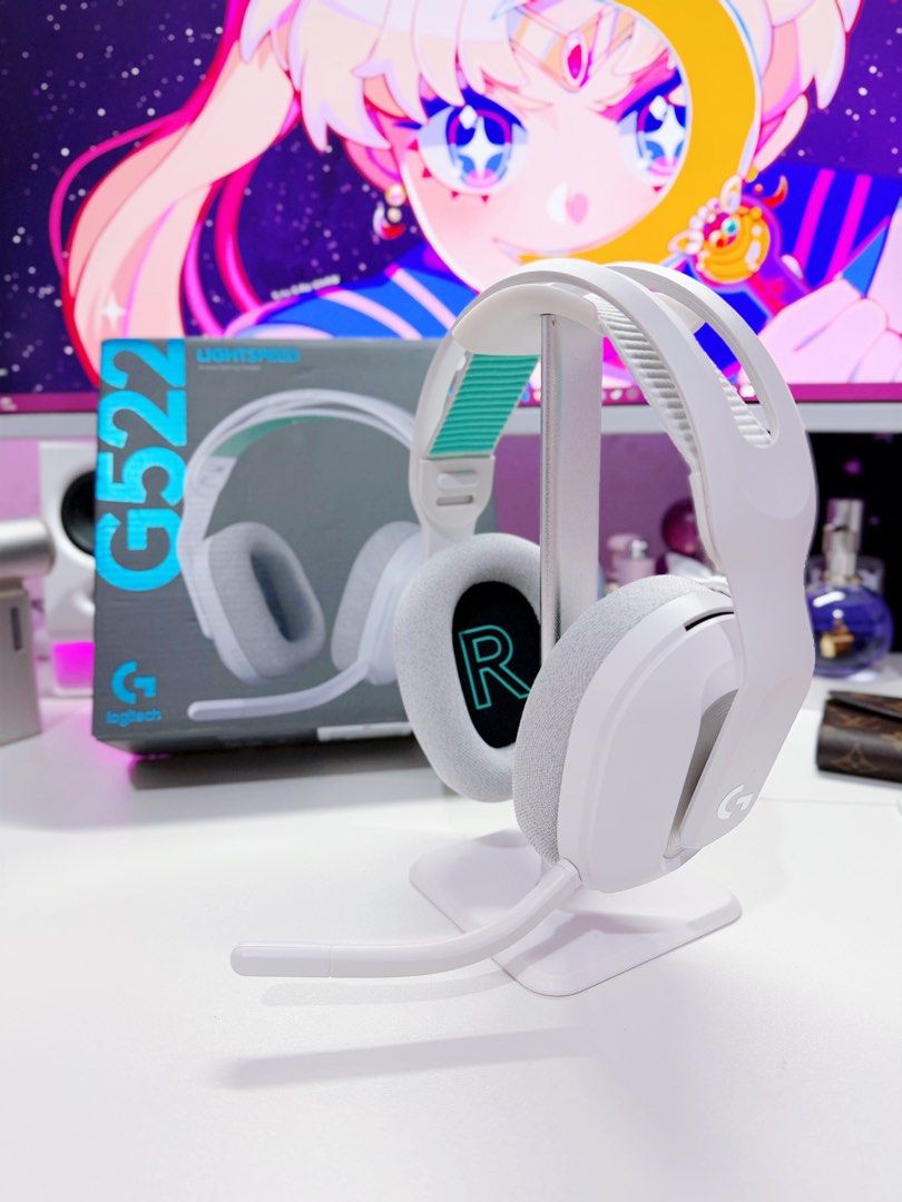 Logitech G522 Gaming Headphones Headset (Category: Headphones & Headsets) located in Makati City. Submitted by Momoring97 (Listing ID 1456483623, Image 1). Description: Original price: 8k Newly washed foams kaya mabango and clean 🩷 Barely used! Lost receipt na.
