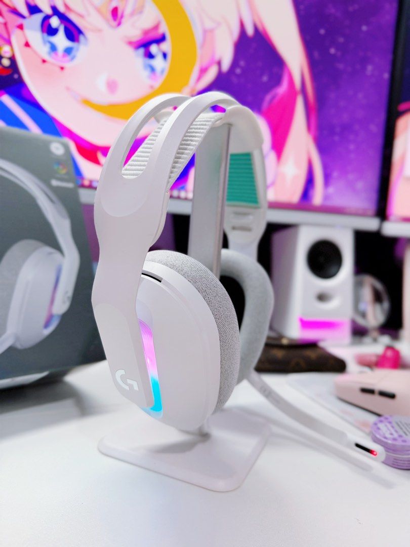 Logitech G522 Gaming Headphones Headset (Category: Headphones & Headsets) located in Makati City. Submitted by Momoring97 (Listing ID 1456483623, Image 2). Description: Original price: 8k Newly washed foams kaya mabango and clean 🩷 Barely used! Lost receipt na.