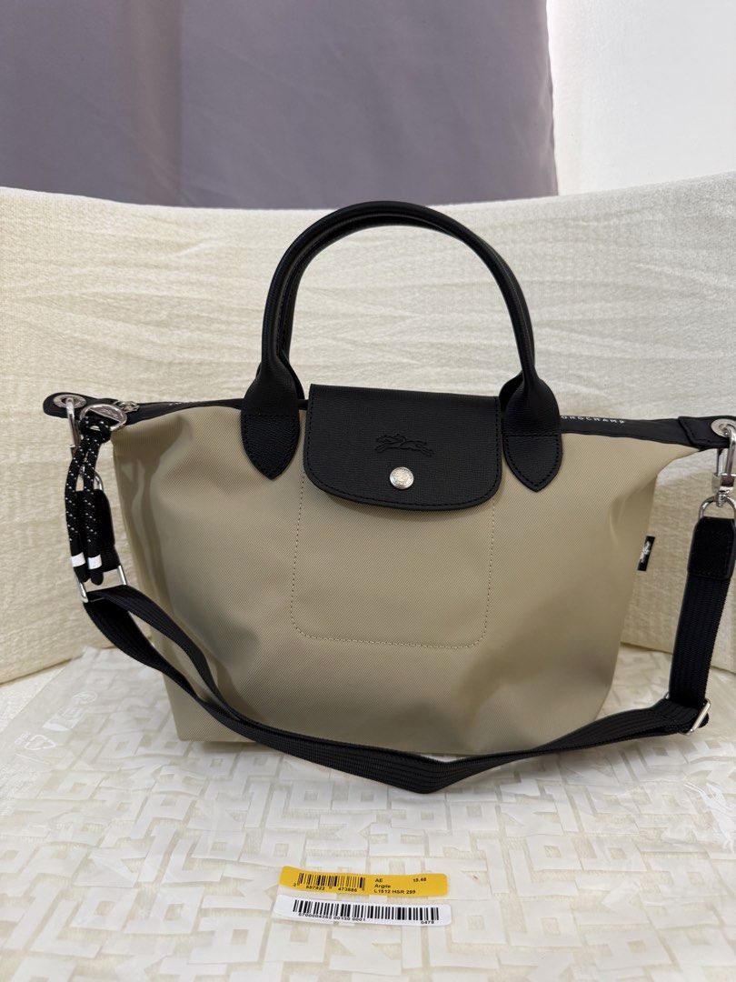 Longchamp energy small (Category: Luxury Bags & Wallets) located in Manila. Submitted by baglover1111 (Listing ID 1456574291, Image 2). Description: Brand new Guaranteed authentic .