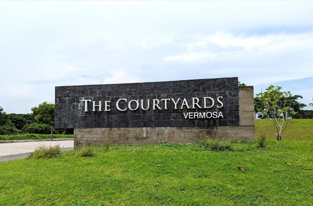 Lot Only at The Courtyards Vermosa (Category: Lot) located in San Pedro. Submitted by arlene_09178705461 (Listing ID 1456589326, Image 2). Description: FORECLOSED LOT in THE COURTYARDS at VERMOSA CAVITE Barangay Salawag Dasmariñas City Cavite Details: Lot area 558 sqm Lot 3 Block 12 20 Park Boulevard Phase 1-A Facing east and open space Clean title PHP 25,110,000 PAYMENT TERMS: 1. Cash Payment 2. Bank Financing 10% Downpayment 90% Bank Financing 