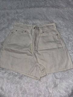 (Category: ) located in . Submitted by ak_closet5621 (Listing ID 1456585355, Image 1). Description: .