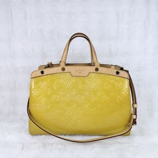 (Category: ) located in . Submitted by jhypeluxstore (Listing ID 1456490435, Image 1). Description: .