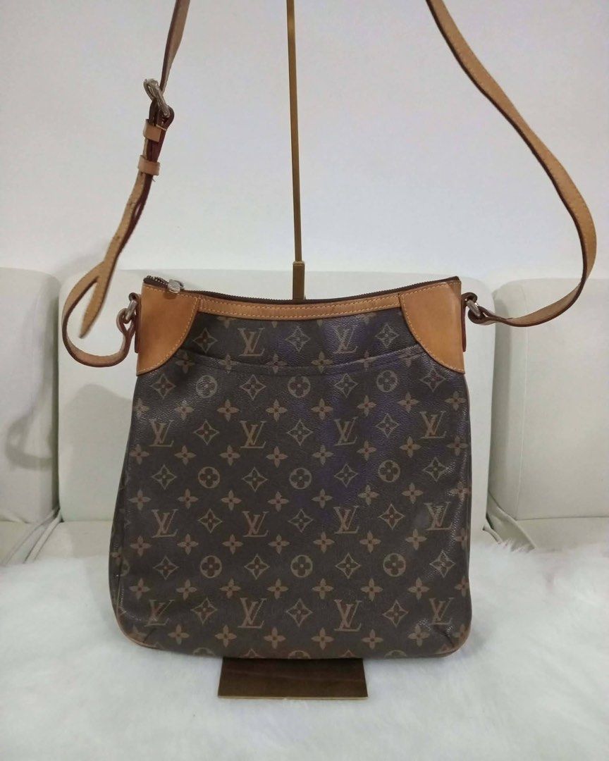 LV Restored Bags <Japan> (Category: Luxury Bags & Wallets) located in Manila. Submitted by thrifty_cool (Listing ID 1456494373, Image 2). Description: These bags were restored kaya mura ng kaunti... Date coded po ang mga yan .