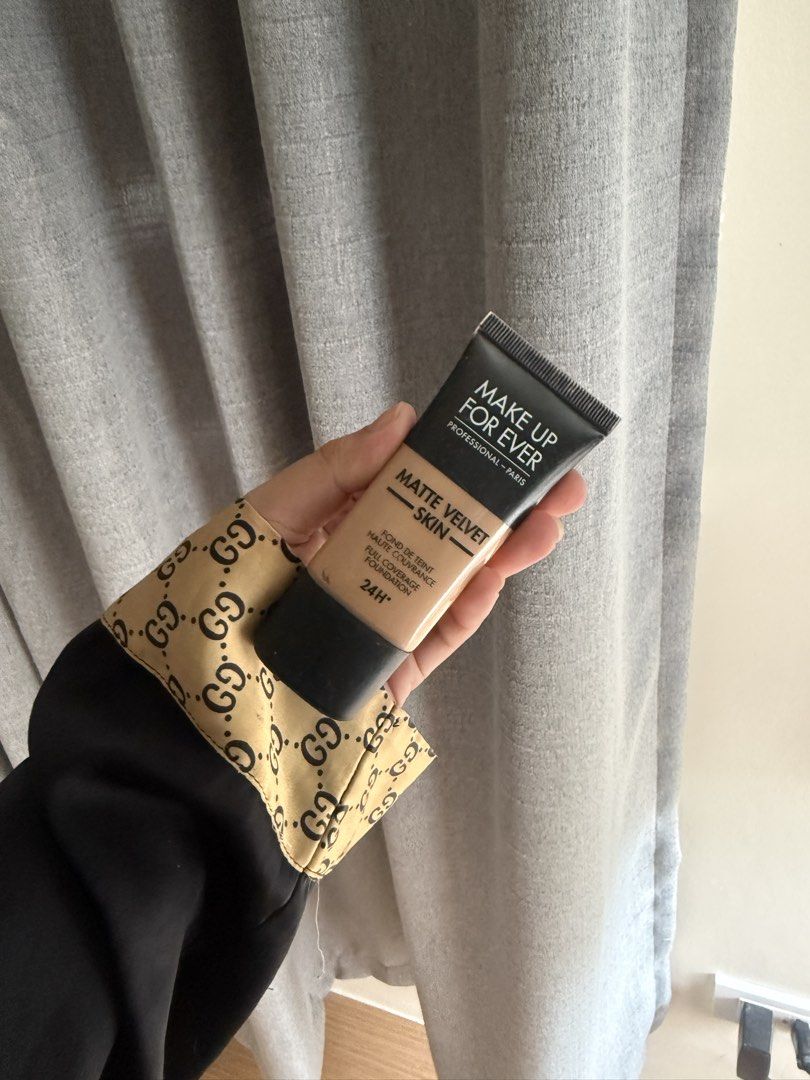 Makeup forever foundation (Category: Makeup) located in Imus. Submitted by diana2999 (Listing ID 1456596171, Image 1). Description: .