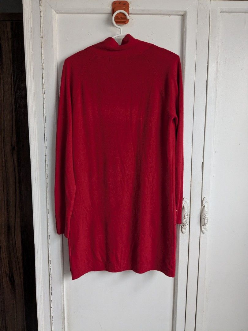 Marks & Spencer Red Cardigan (Category: Coats, Jackets and Outerwear) located in Quezon City. Submitted by nnncorner (Listing ID 1456516701, Image 3). Description: Marks & Spencers Collection Red Cardigan 100% Original No lints nor flaws perfect for for medium to large extra button still intact on tag 48$ USD po yan, my brother works in US and bought po yan doon super pretty pa nito (I have a lots of red outfit/jacket, I'm disposing some na) sell