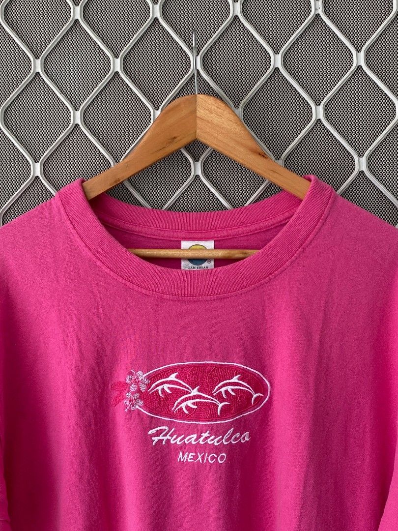 Mexico Souvenir Tee (Category: Tshirts & Polo Shirts ) located in General Natividad. Submitted by jaygo02 (Listing ID 1456440301, Image 3). Description: fits XL 23 x 29 Color rate: 9/10 Issue/s: None 📍Nueva Ecija 📌washed 📌color may vary due to lighting 📌shipping via jnt express.