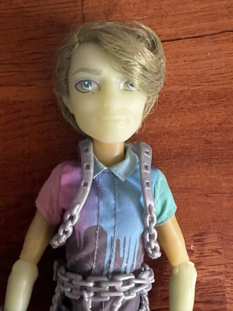 Monster High Haunted Rare Porter Geiss Doll (Category: Figurines & Statues) located in Pili. Submitted by MattDCollector (Listing ID 1456490272, Image 3). Description: For Sale! Monster High Haunted Porter Geiss Doll. Fixed Price. What you see is what you get. Check the discoloration from the actual picture. No Lowballers. Crossposted. 1st to pay. MOP: Gcash, Maya or BPI Bank Transfer MOD: Flash Express (SF c/o Buyer).