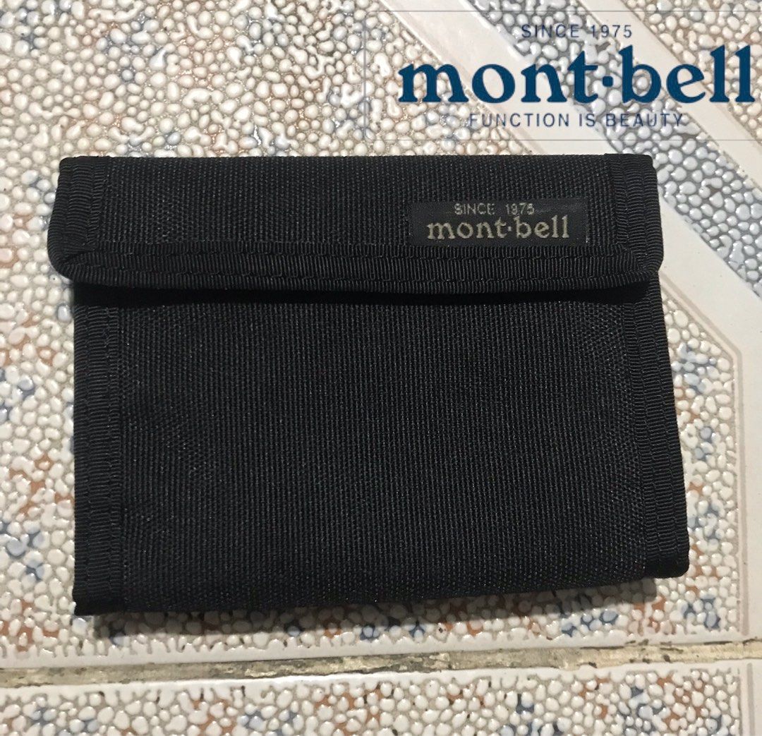 MontBell Unisex all-round Wallet Compact Lightweight (Category: Wallets & Card Holders) located in Manila. Submitted by blackdmnd_stuff (Listing ID 1456515245, Image 1). Description: Authentic/legit Goodasnew condition No damage/issue Features: - Mont Bell trifold wallet - Durable black nylon material - Secure velcro closure - Multiple internal card slots - Ideal for everyday carry -coin pocket on the back -6 Number of Sections Size Guide： H 4inc