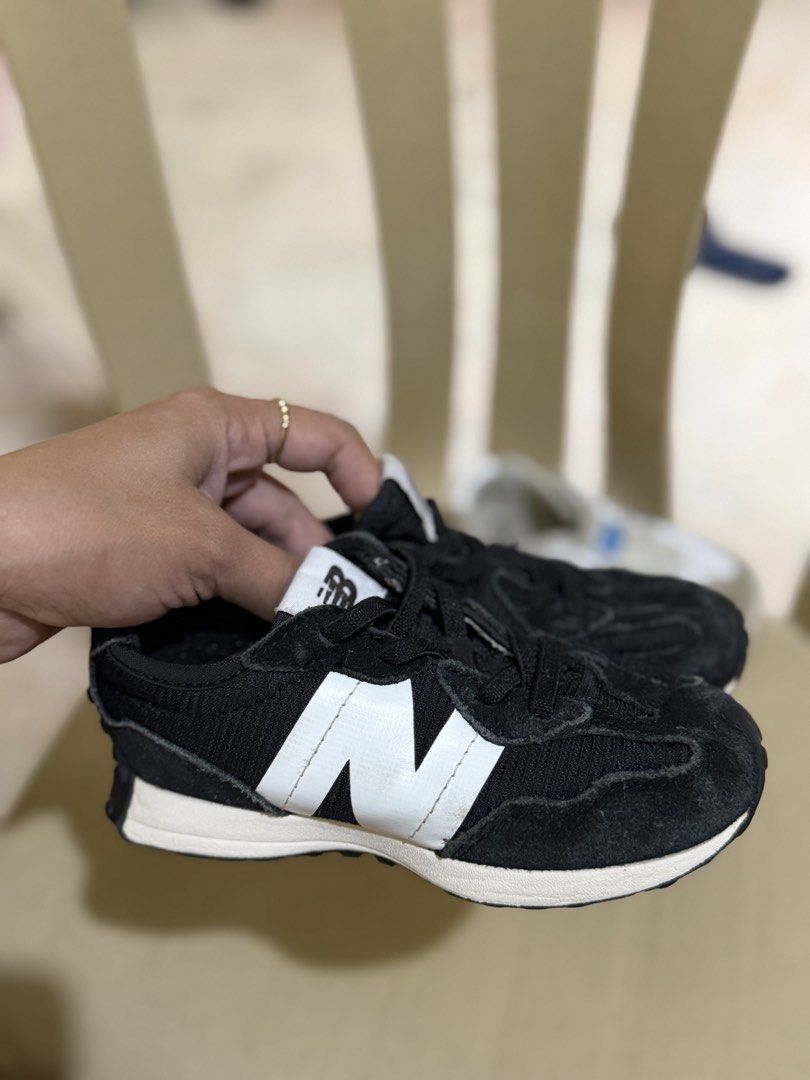 NB and Onitsuka Kids Shoes (Category: Babies & Kids Fashion) located in Manila. Submitted by zealdog-22ef02 (Listing ID 1456456052, Image 3). Description: Both 15cm Good conditon Need wash only.