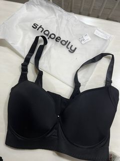 (Category: ) located in . Submitted by iluvshop30 (Listing ID 1456519899, Image 1). Description: .