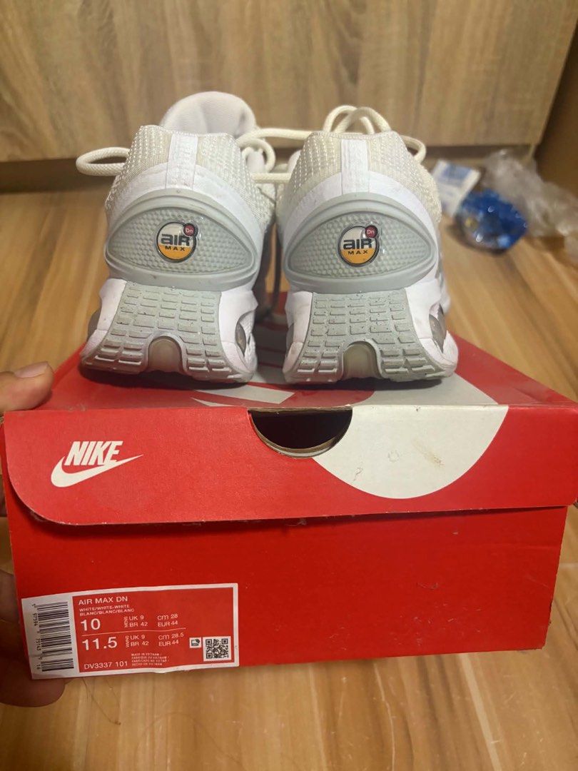 Nike Airmax DN bought in Japan (Category: Casual Shoes) located in Bulacan. Submitted by monaami (Listing ID 1456476461, Image 2). Description: Only used 5 times. Need funds to buy running shoes. Negotiable price..