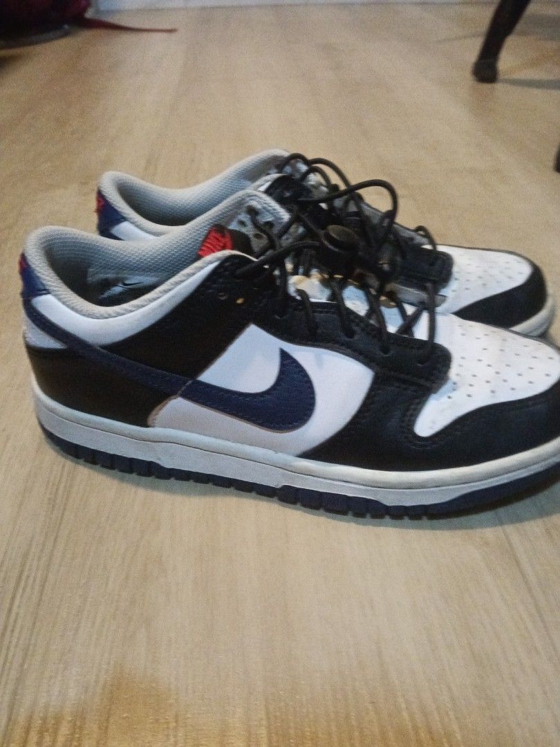 Nike original (Category: Sneakers & Footwear) located in Singapore. Submitted by rockhonda18 (Listing ID 1456560121, Image 3). Description: Size 4.5Y .