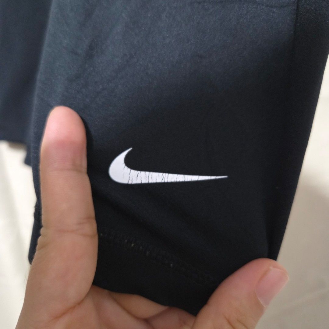 NIKE PRO CYCLING WOMEN M (Category: Activewear) located in Santiago. Submitted by fromboxes (Listing ID 1456559914, Image 2). Description: see all pics and issues.