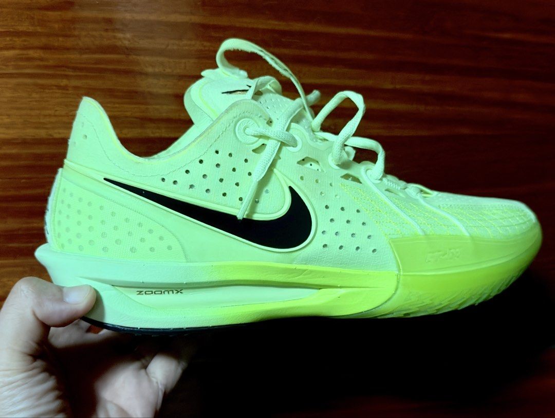 Nike Zoom GT Cut 3 Volt (Category: Sneakers) located in Lucena. Submitted by jdyah12 (Listing ID 1456480545, Image 1). Description: - Nike Zoom GT Cut 3 " VOLT " - Vibrant Neon Yellow colorway - Ideal for basketball performance - Equipped with responsive ZoomX cushioning - Retains plenty of grip for continued use - Unique and eye-catching design - almost new -rfs : di na naglalaro (pickleball na) Mga 3x lang nagmit Free shipping ko na no tawad 9u
