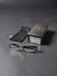 Oakley Collection item 3
