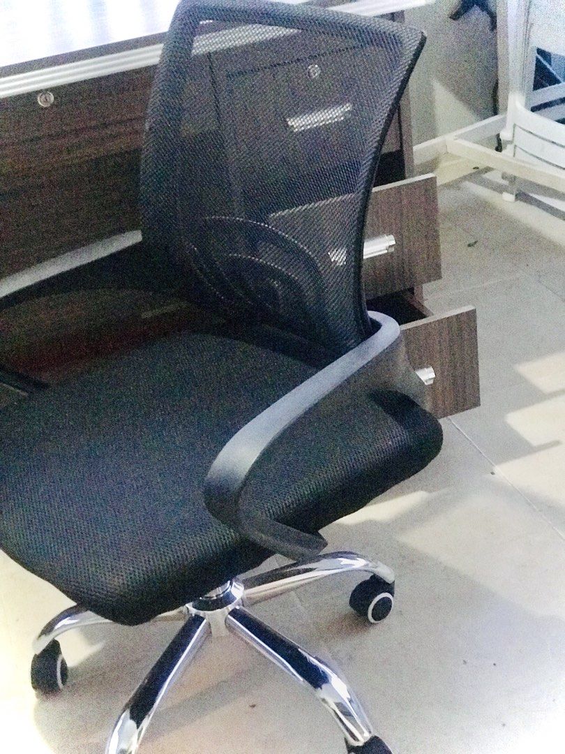 Office table & chair (New) ₱7000 (Category: Coffee & Tea Tableware) located in Davao. Submitted by gazellesrackph (Listing ID 1456517320, Image 3). Description: Spare from office supplies. Like new. Table heavy duty. Davao Area only. Buyer will shoulder pick up. .