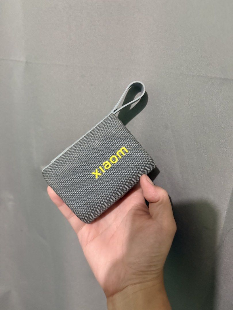 Original xiaomi speaker (Category: Xiaomi) located in Manila. Submitted by watermermelonlychwe (Listing ID 1456422228, Image 1). Description: original xiaomi speaker 800 nalang no issue .