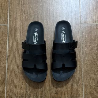 (Category: ) located in . Submitted by a_closet04 (Listing ID 1456479135, Image 1). Description: .