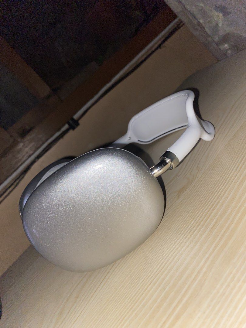 P9 WIRELESS HEADPHONES (Category: Headphones & Headsets) located in Pagbilao. Submitted by thingsbyraph (Listing ID 1456532274, Image 2). Description: FOR SALE — P9 WIRELESS HEADPHONES ‼️ Brand New / Like New Barely used — hindi masyadong nagagamit dahil may sarili akong earphones Selling Price: ₱500 📍 Pagbilao, Quezon ALSO AVAILABLE FOR DELIVERY! ❤️ • Seller should shoulder costs of the delivery fee PM if interested! 📩.