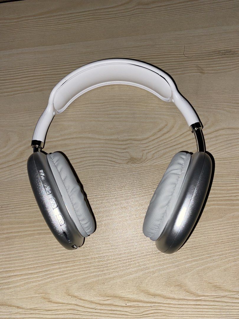 P9 WIRELESS HEADPHONES (Category: Headphones & Headsets) located in Pagbilao. Submitted by thingsbyraph (Listing ID 1456532274, Image 1). Description: FOR SALE — P9 WIRELESS HEADPHONES ‼️ Brand New / Like New Barely used — hindi masyadong nagagamit dahil may sarili akong earphones Selling Price: ₱500 📍 Pagbilao, Quezon ALSO AVAILABLE FOR DELIVERY! ❤️ • Seller should shoulder costs of the delivery fee PM if interested! 📩.