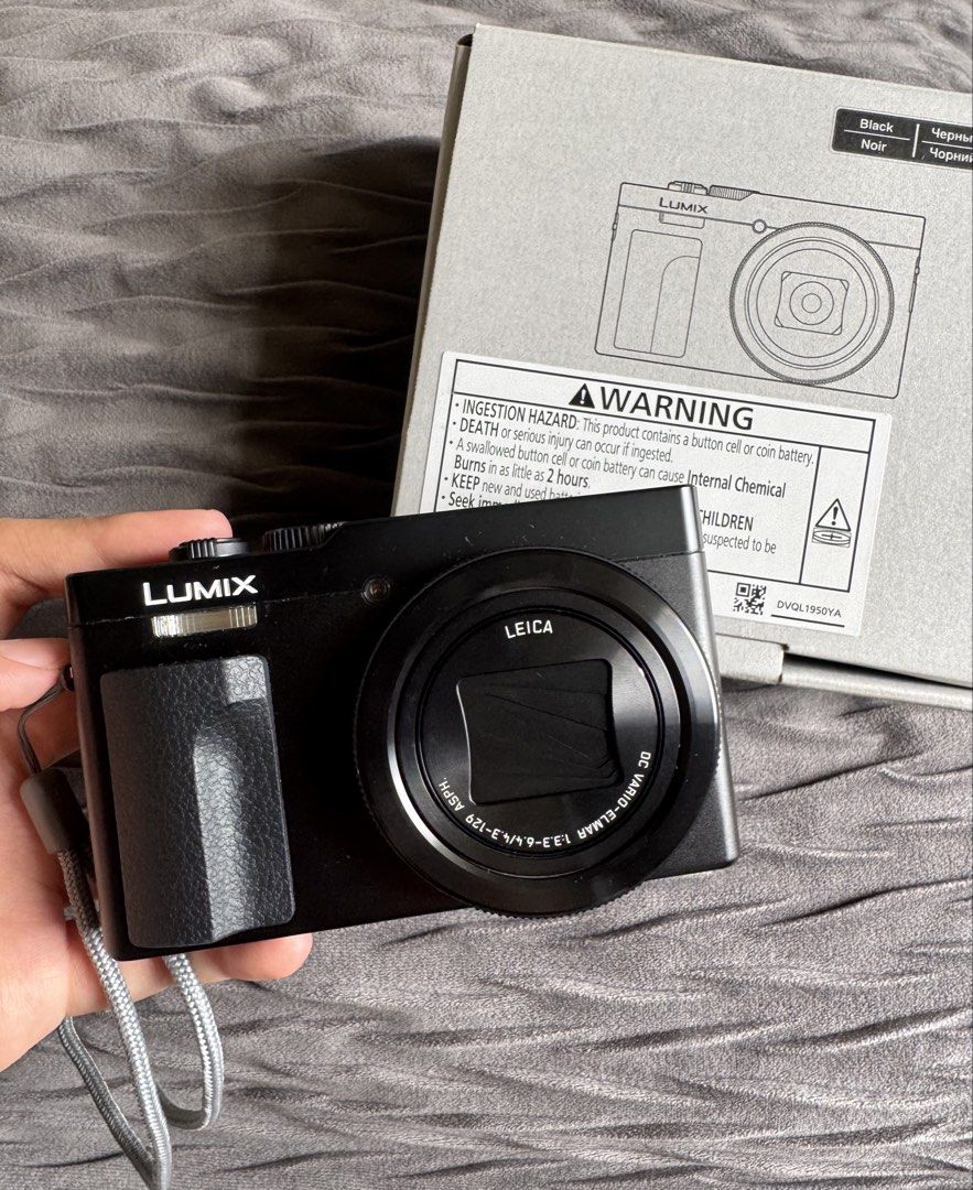 Panasonic Lumix ZS99/TZ99 (Category: Cameras) located in Manila. Submitted by chrystlgl (Listing ID 1456537623, Image 2). Description: Panasonic Lumix ZS99/TZ99 with Flash Comes with original box and charger + free wrist strap, silicone case, pouch, & sd card Meetup only. MOP cash or bank transfer only. RFS: Upgrade Loc: Quezon City Negotiable .