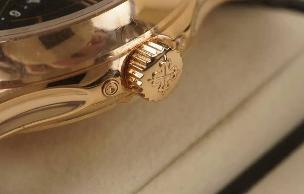 Patek Philippe Annual Calendar 5205R - 010 (Category: Luxury Watches) located in Makati City. Submitted by divinejewels.ph (Listing ID 1456456764, Image 1). Description: Patek Philippe Annual Calendar 5205R - 010 Unworn Rose Gold, Black Dial with certificate and box. An exceptional and increasingly collectible Patek Philippe, the Reference 5205R-010 combines one of the manufacture's most practical complications w/ a bold, contemporary design. It'