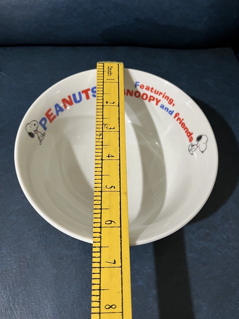 Peanuts Snoopy footed bowl 2pcs (Category: Dinnerware & Cutlery) located in Lucena. Submitted by aisanolshop (Listing ID 1456428975, Image 2). Description: .